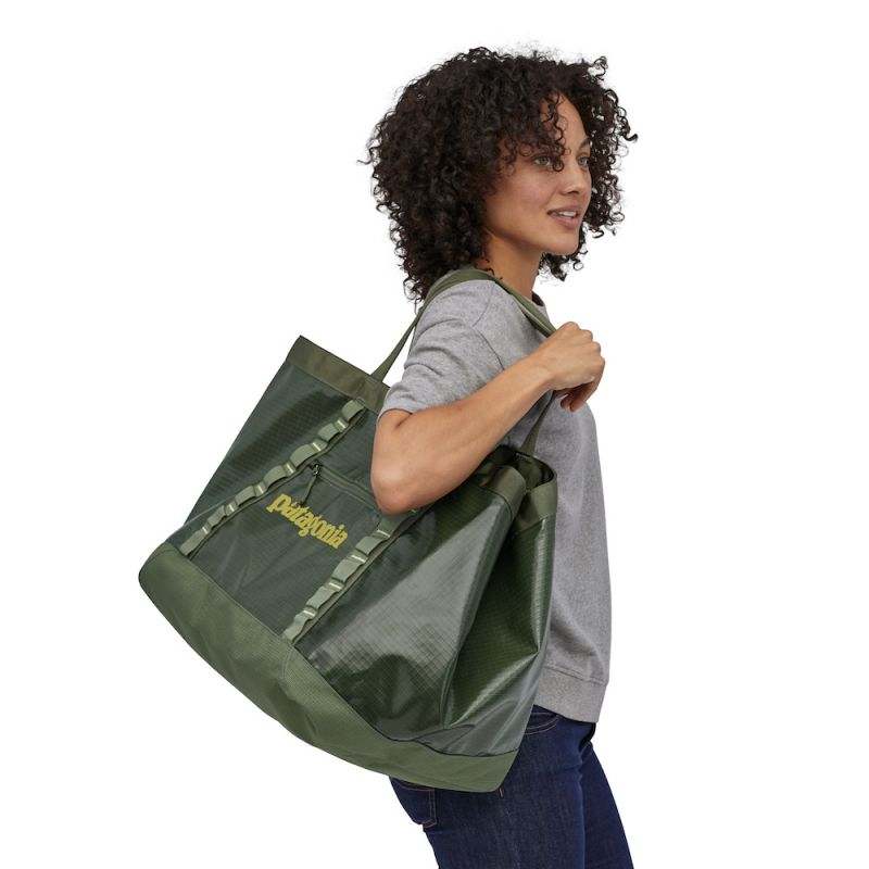 patagonia black hole gear tote stores