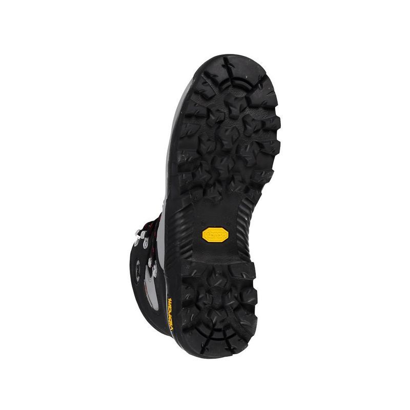 chaussures pour raquettes à neige