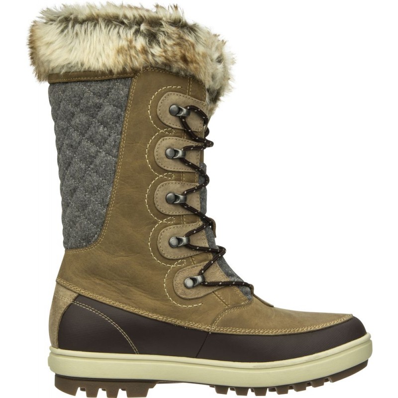 helly hansen snow shoes