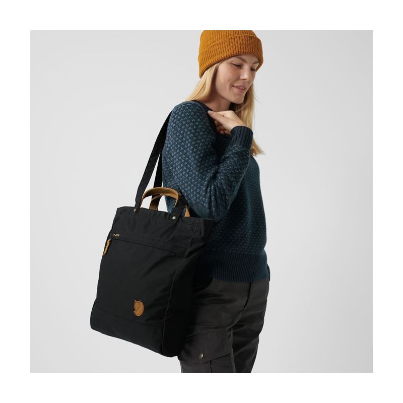 lunch tote with shoulder strap