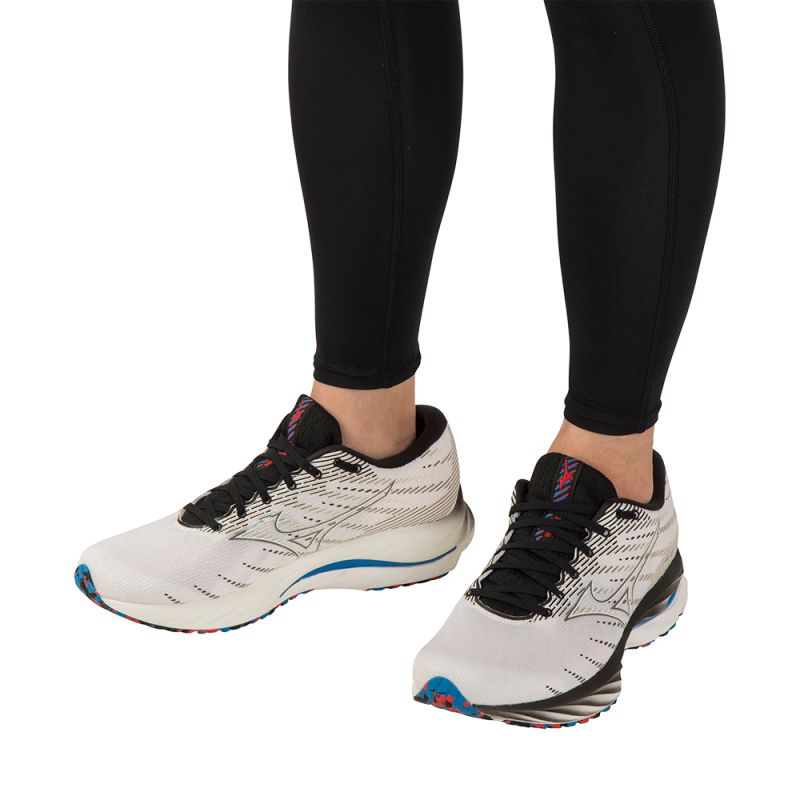 mizuno wave rider 26
