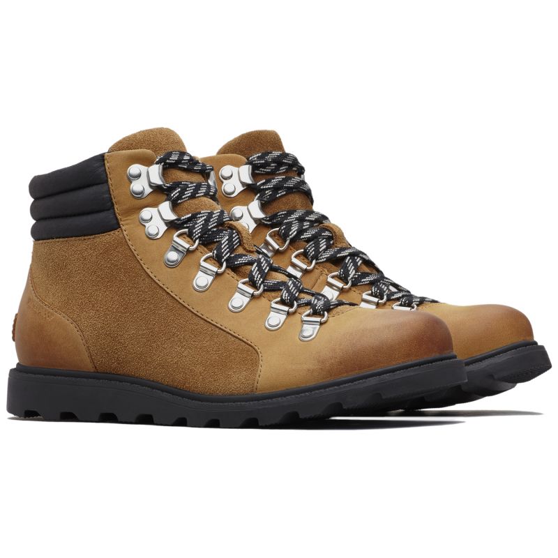 sorel trekking boots